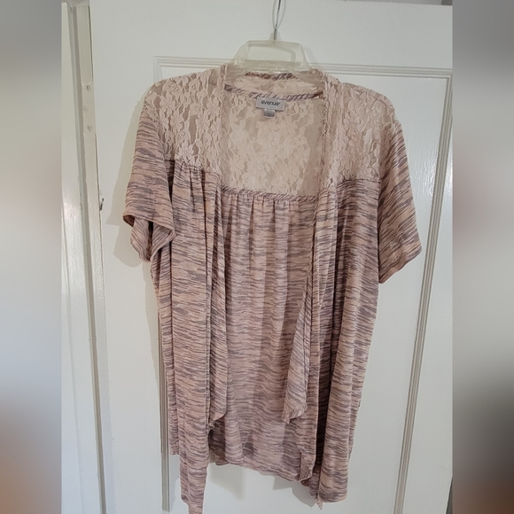 Lacy Cardigan - Picture 2 of 2